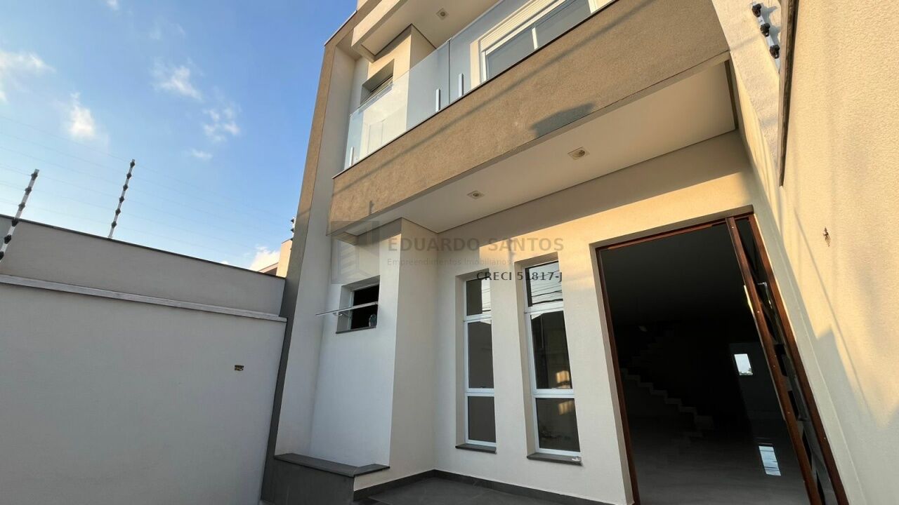 Sobrado para Venda - Jardim Santa Clara