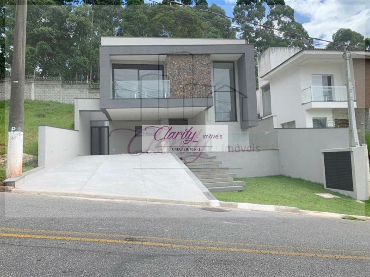 Casa Assobradada para Venda - Jardim das Cerejeiras