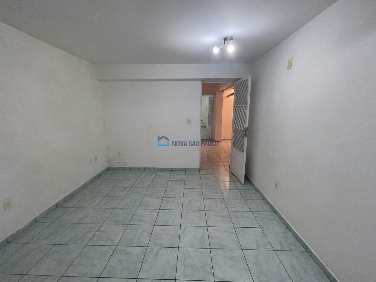 Foto 34 - BI48016