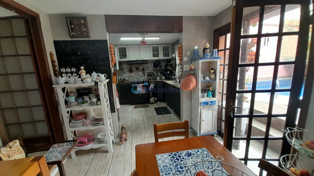 Foto 33 - BI48302