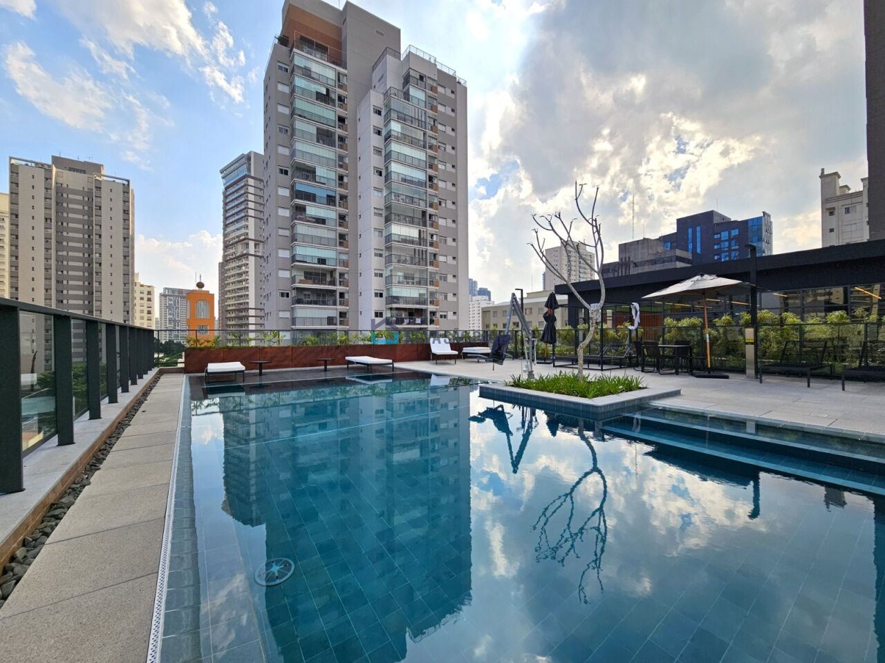 Foto 37 - BI48793