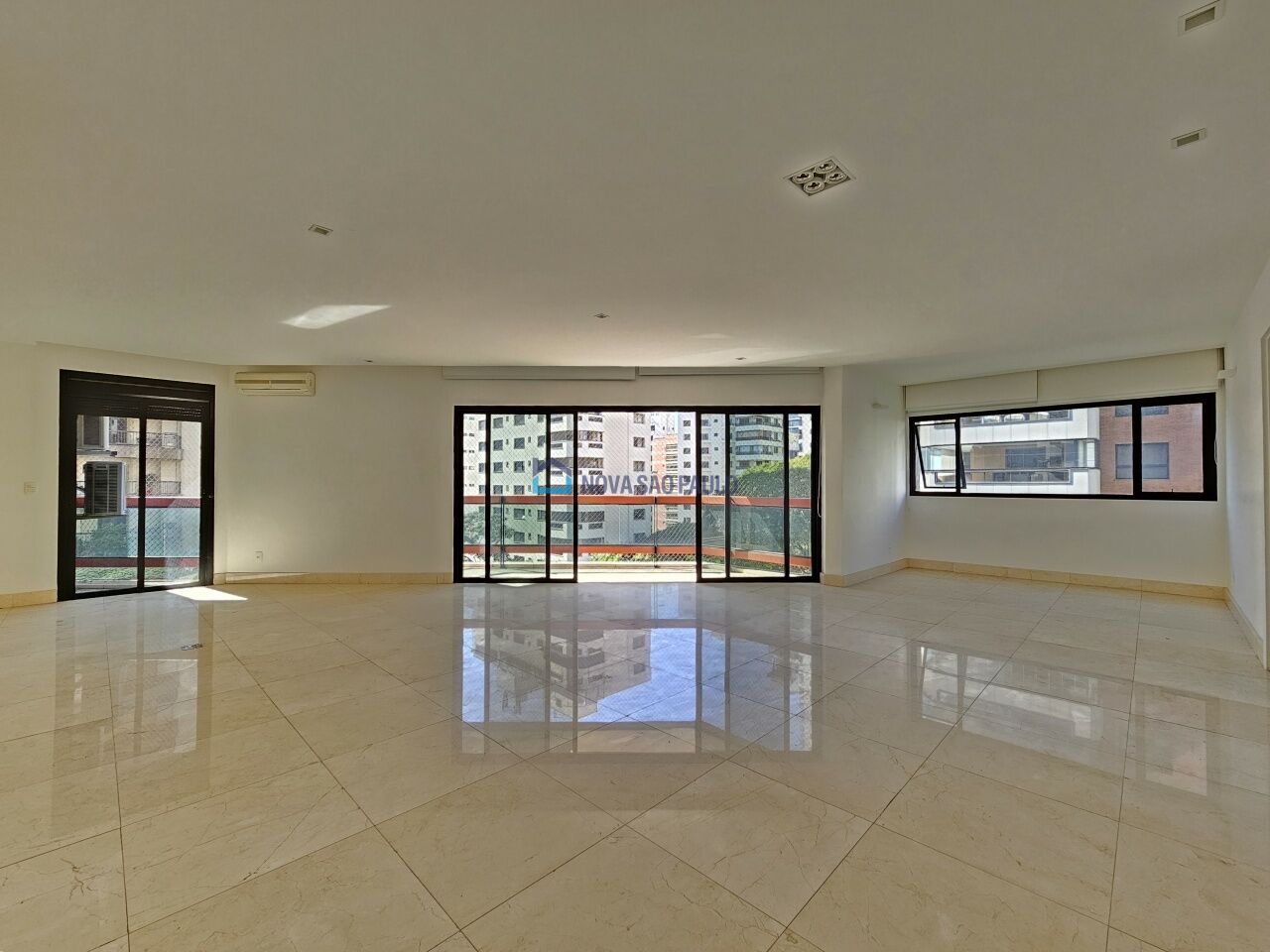 Foto 3 - BI49654