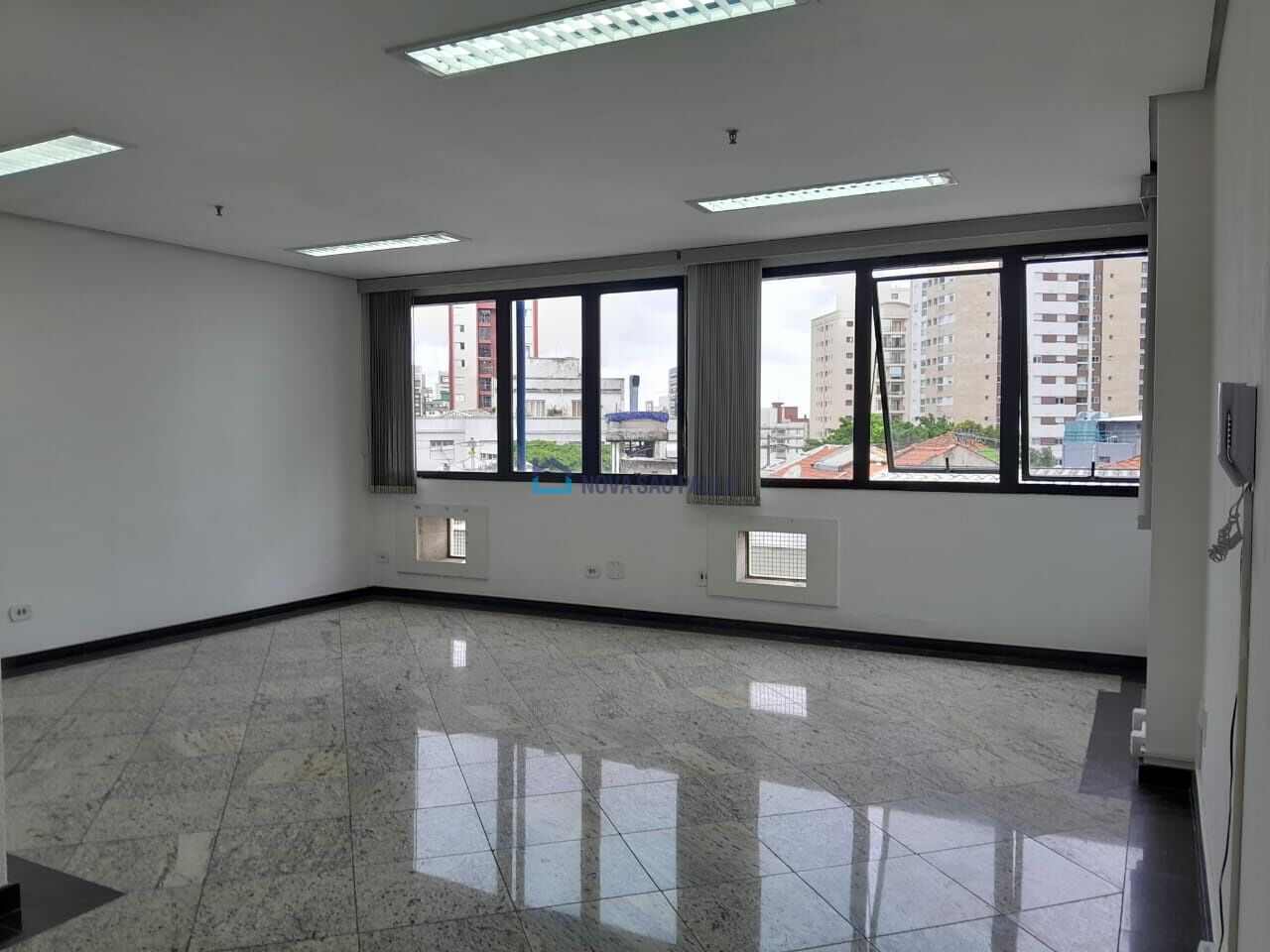Foto 2 - BI50043