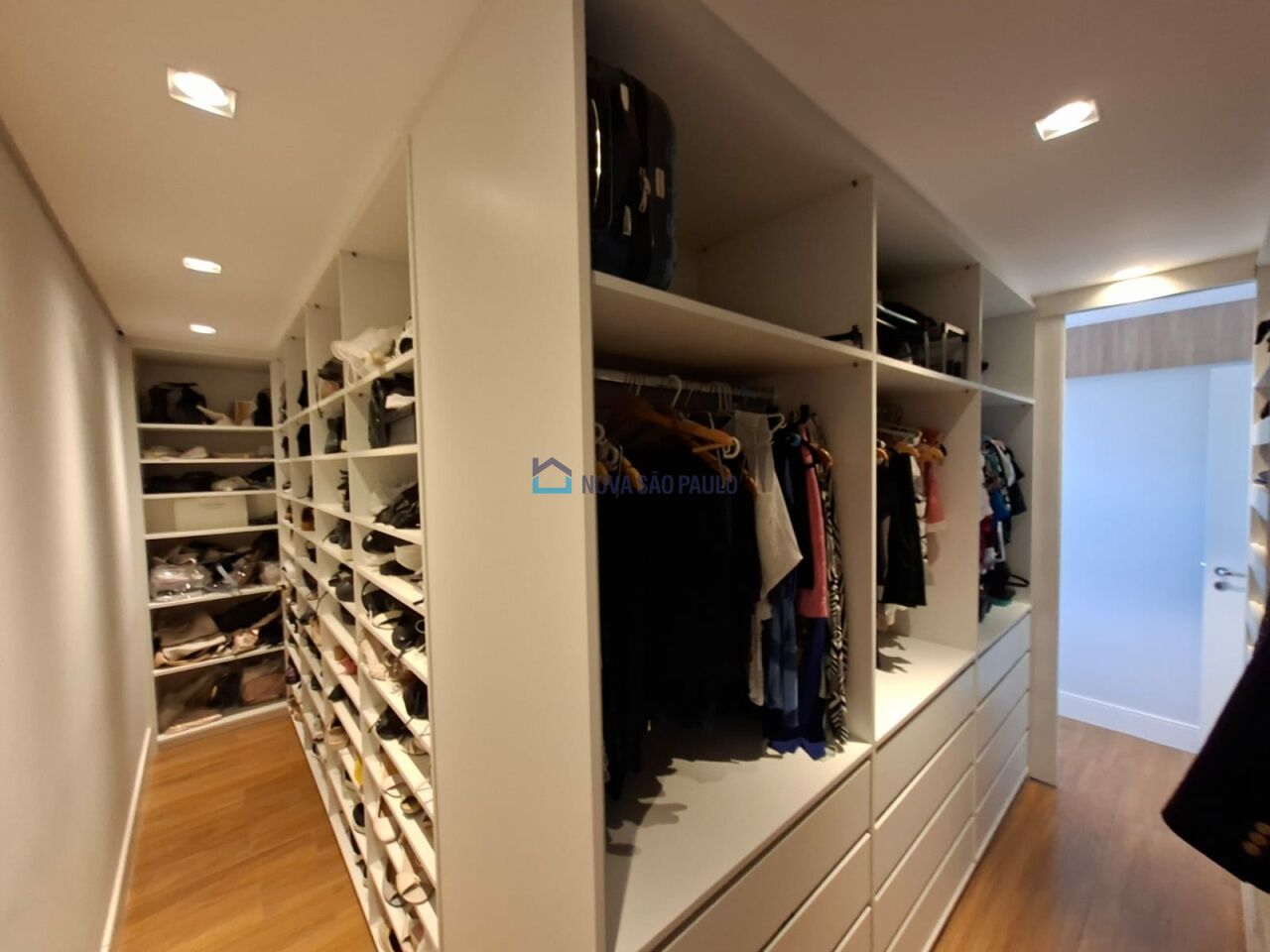 Foto 17 - BI52484