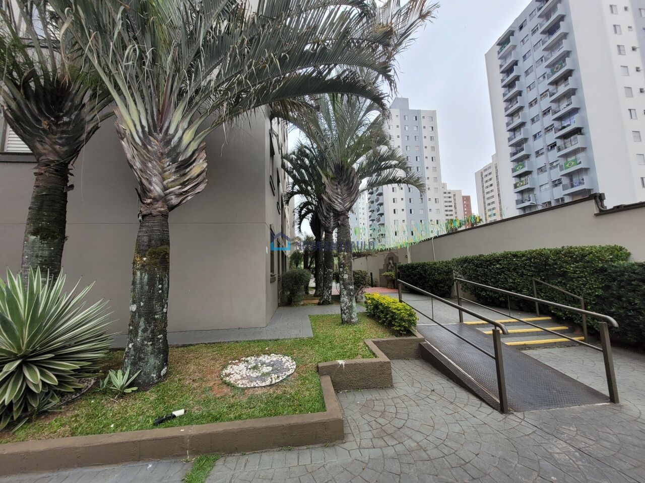 Foto 33 - BI53156