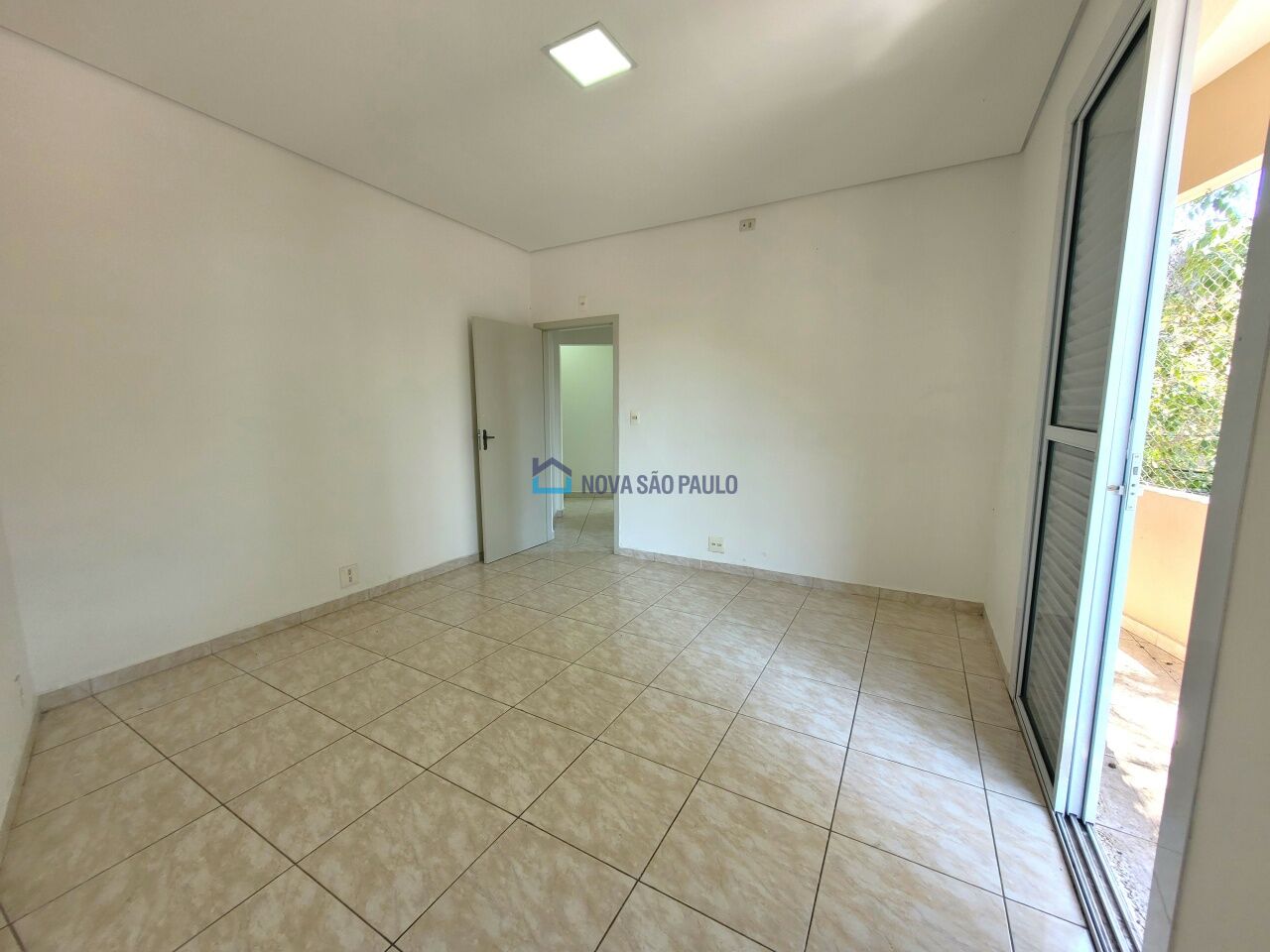 Foto 5 - JA43012