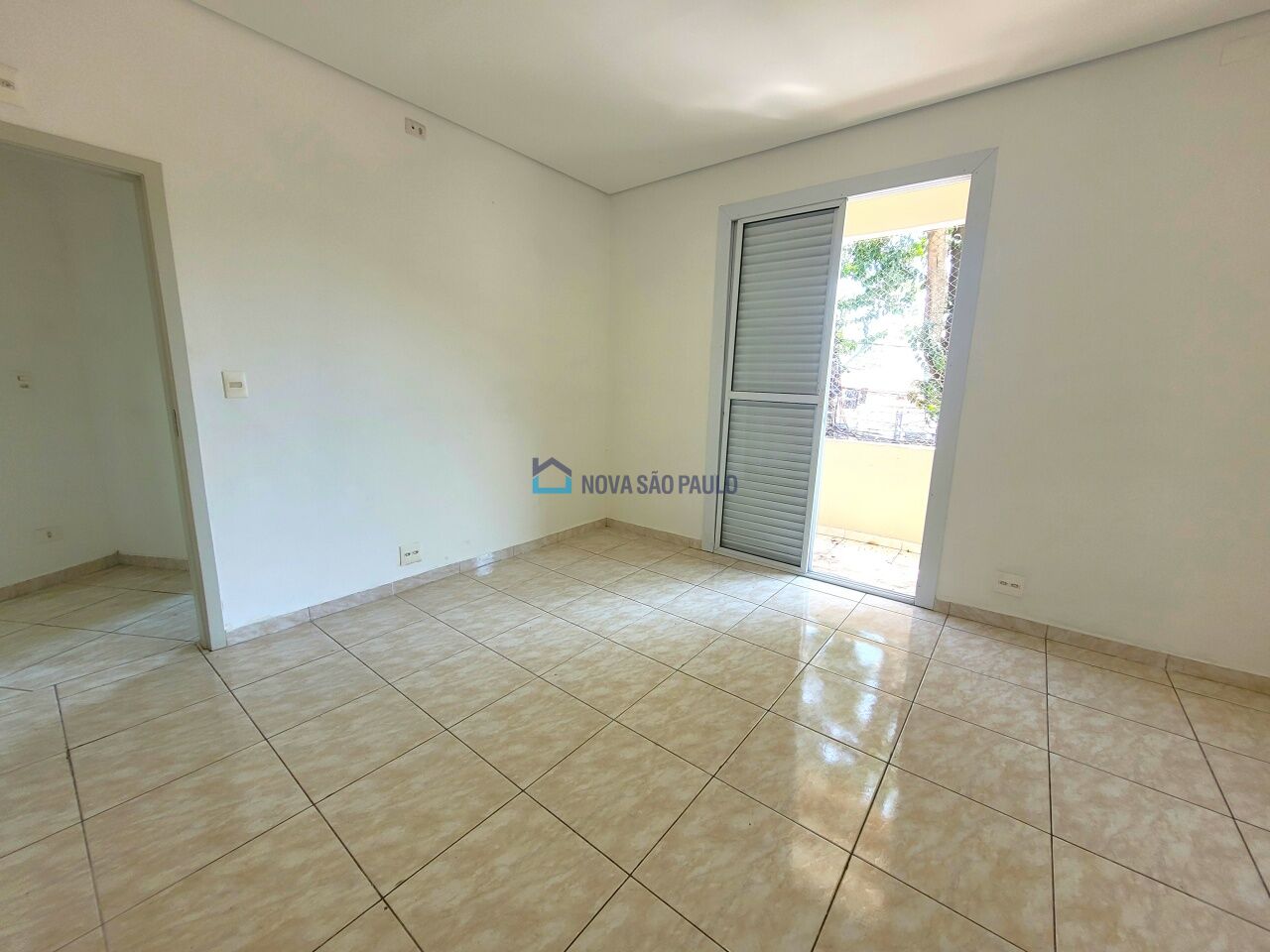 Foto 8 - JA43012