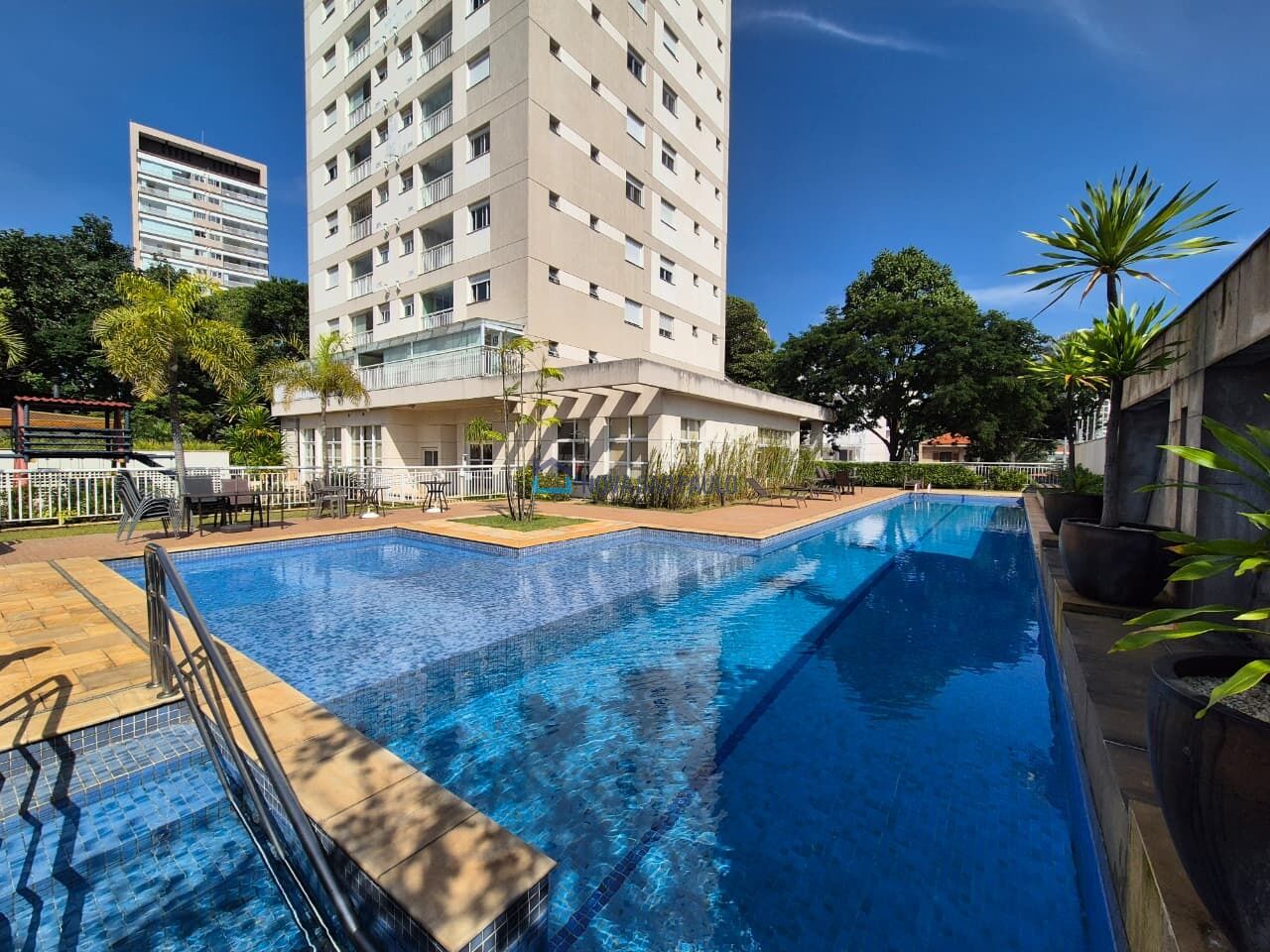 Foto 47 - JA44327