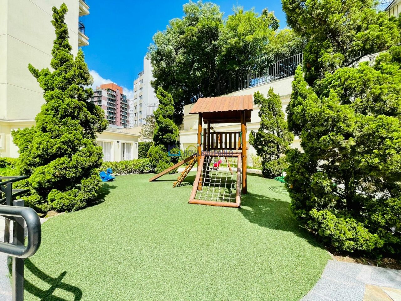 Foto 27 - MO12434