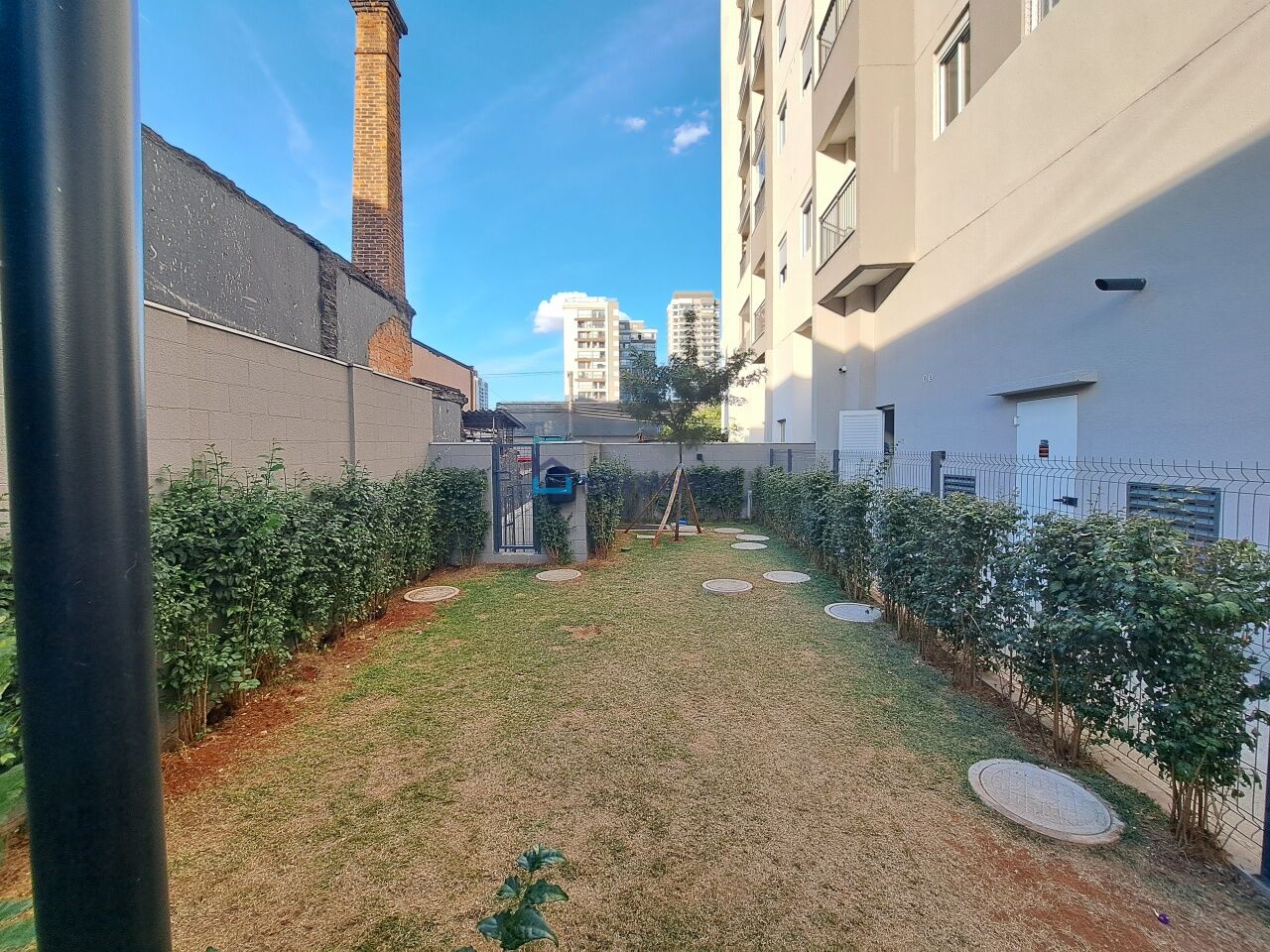 Foto 32 - MO14810