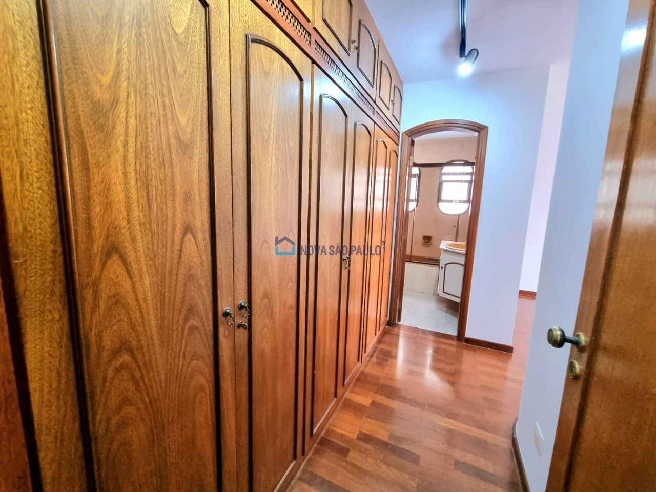Foto 27 - MO15883