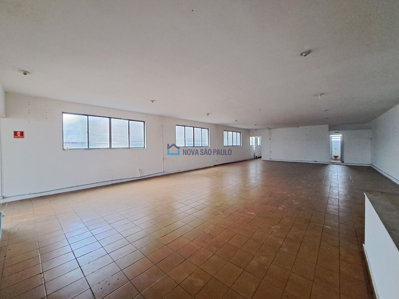 Foto 2 - MO16300