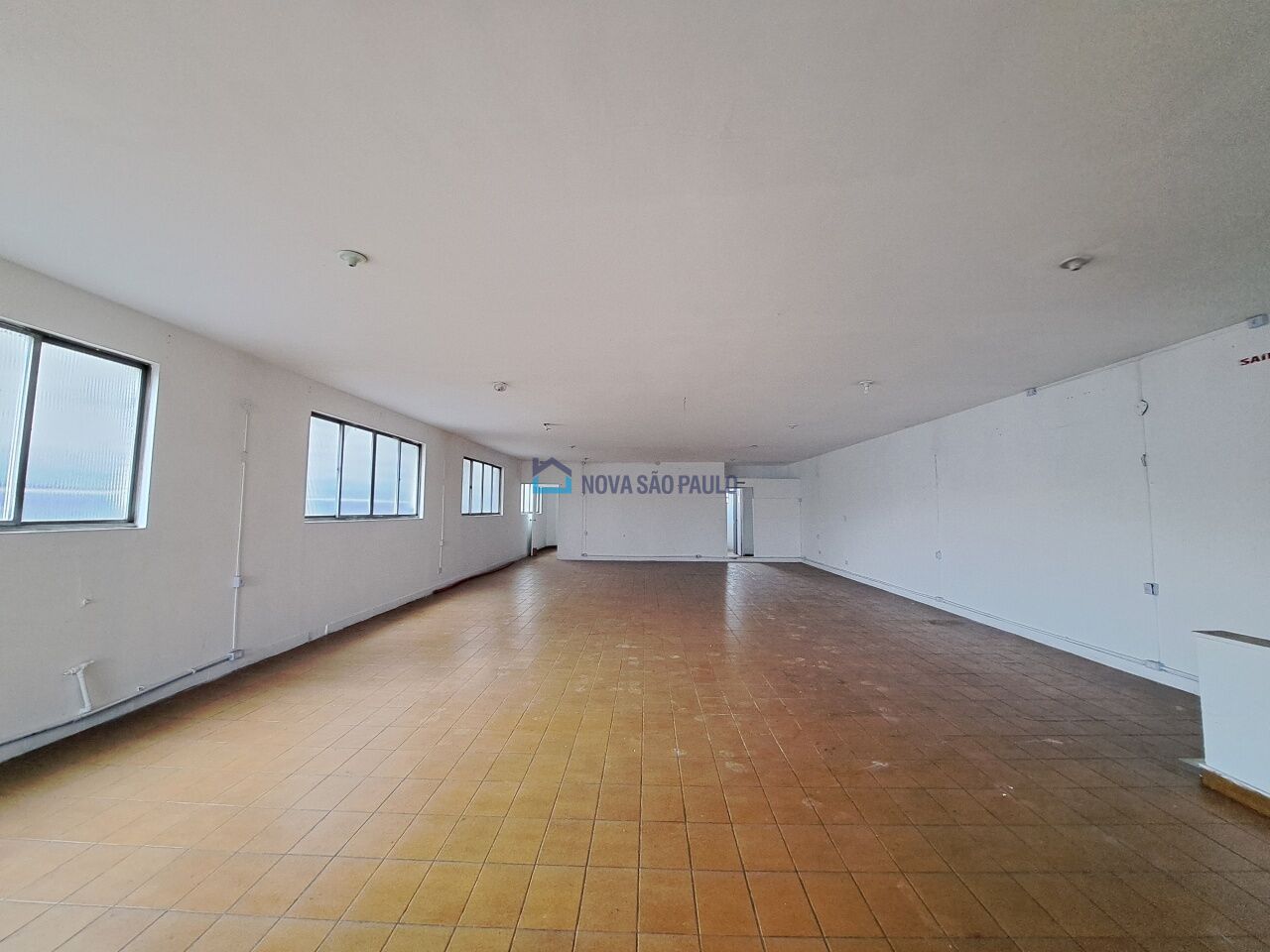 Foto 3 - MO16300