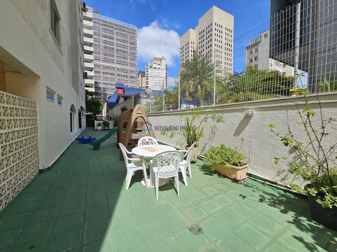 Foto 28 - MO16402