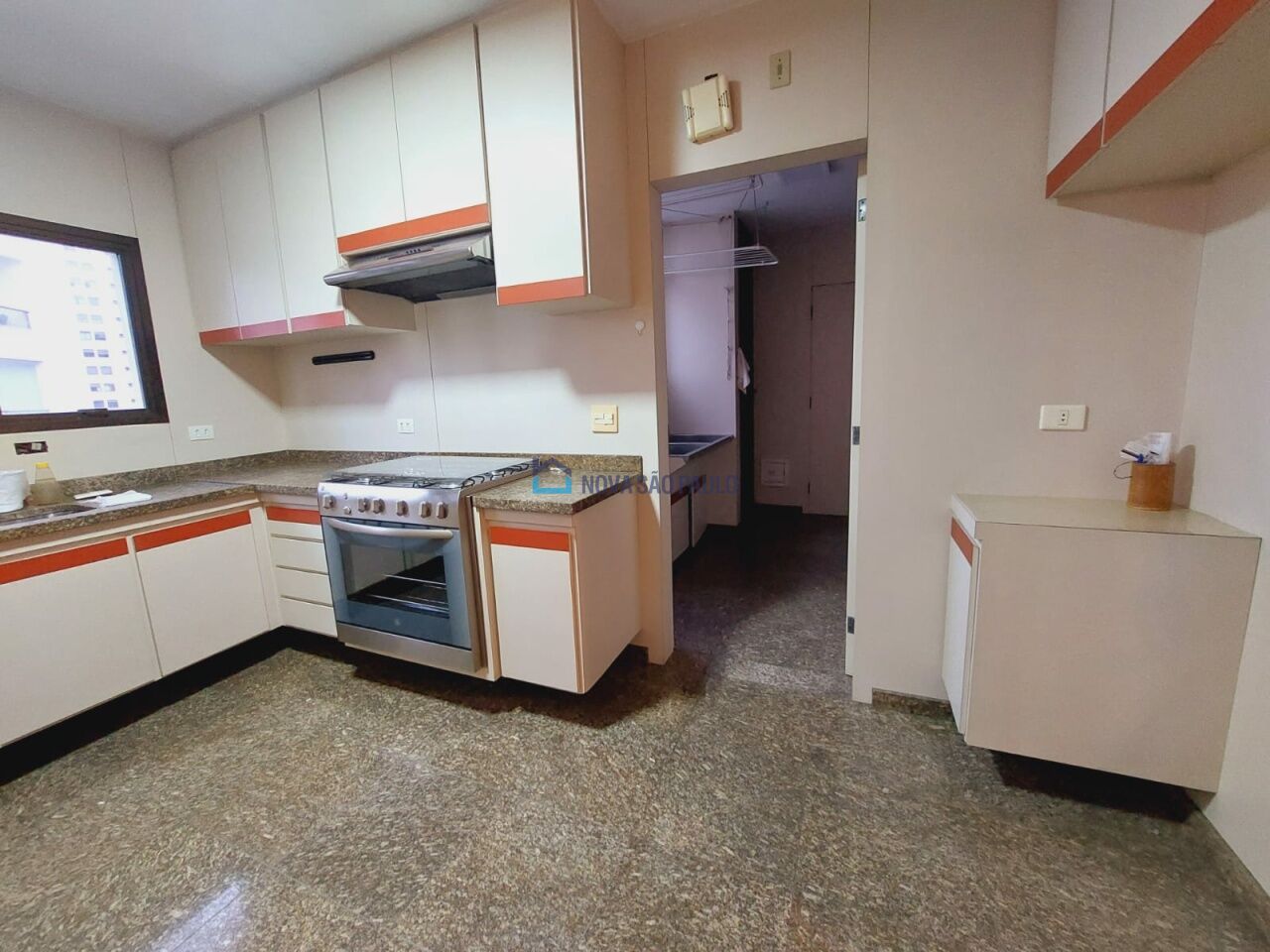 Foto 4 - MO16550
