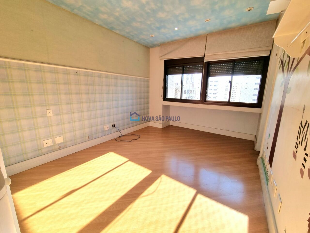 Foto 32 - MO16554