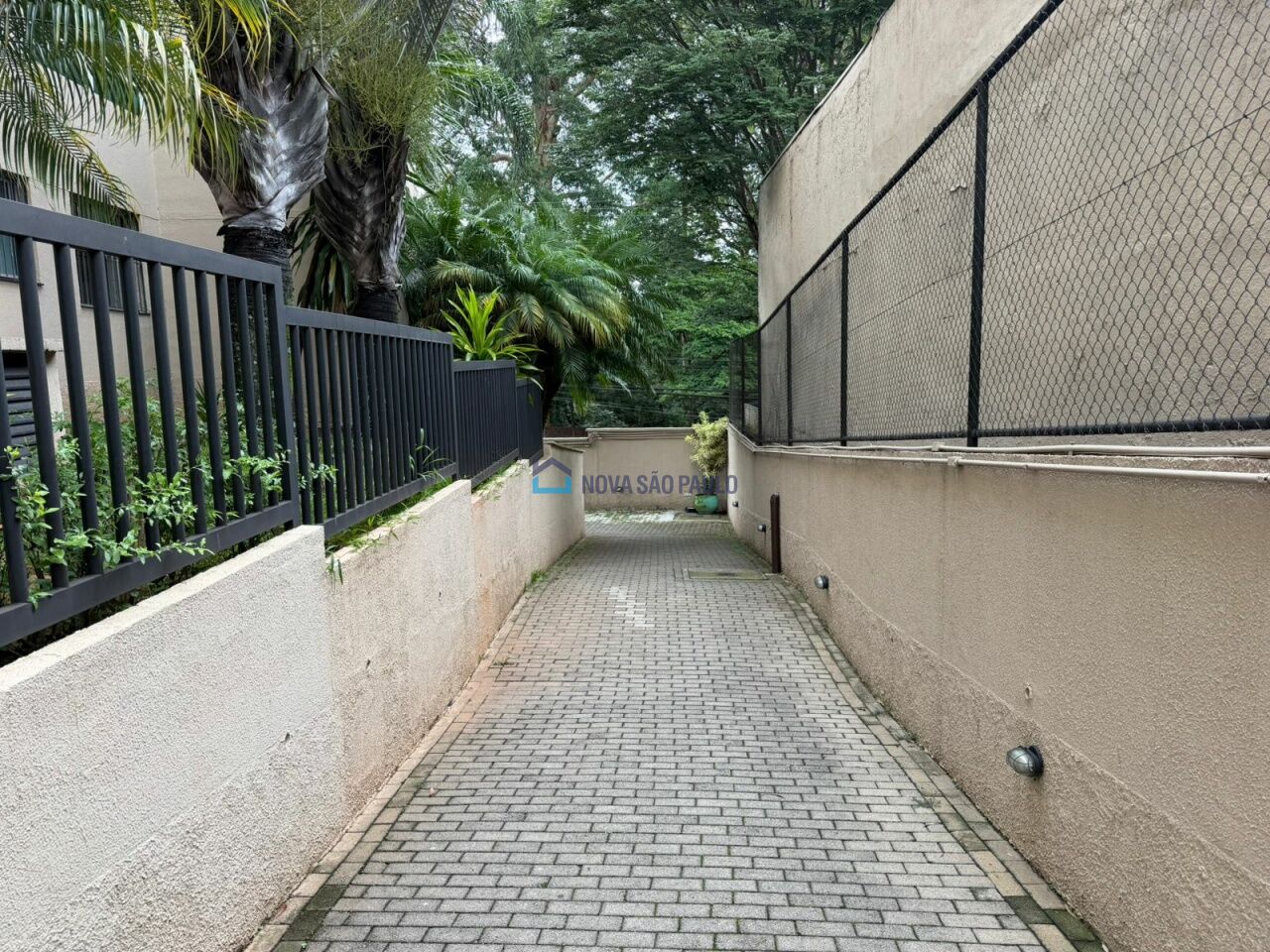 Foto 46 - MO16566