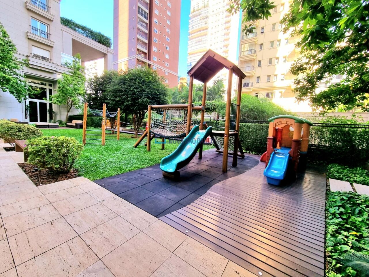 Foto 47 - MO16600