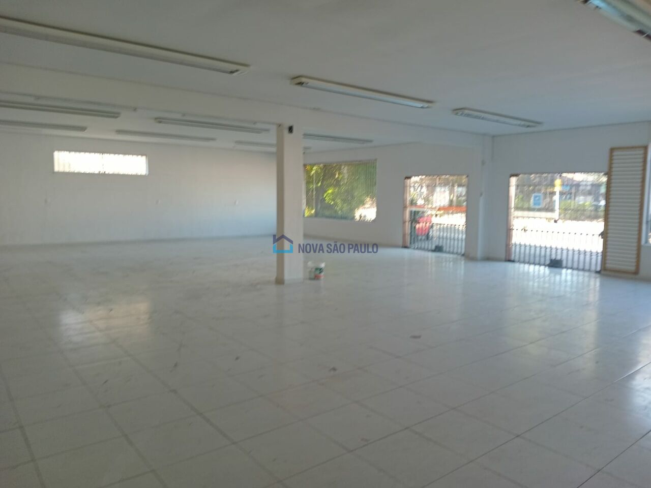 Foto 3 - MO16893