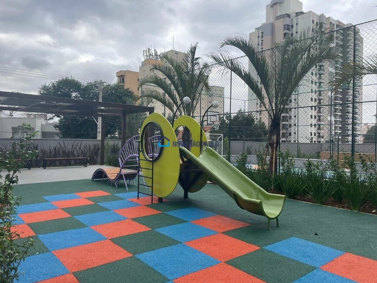 Foto 18 - MO17557