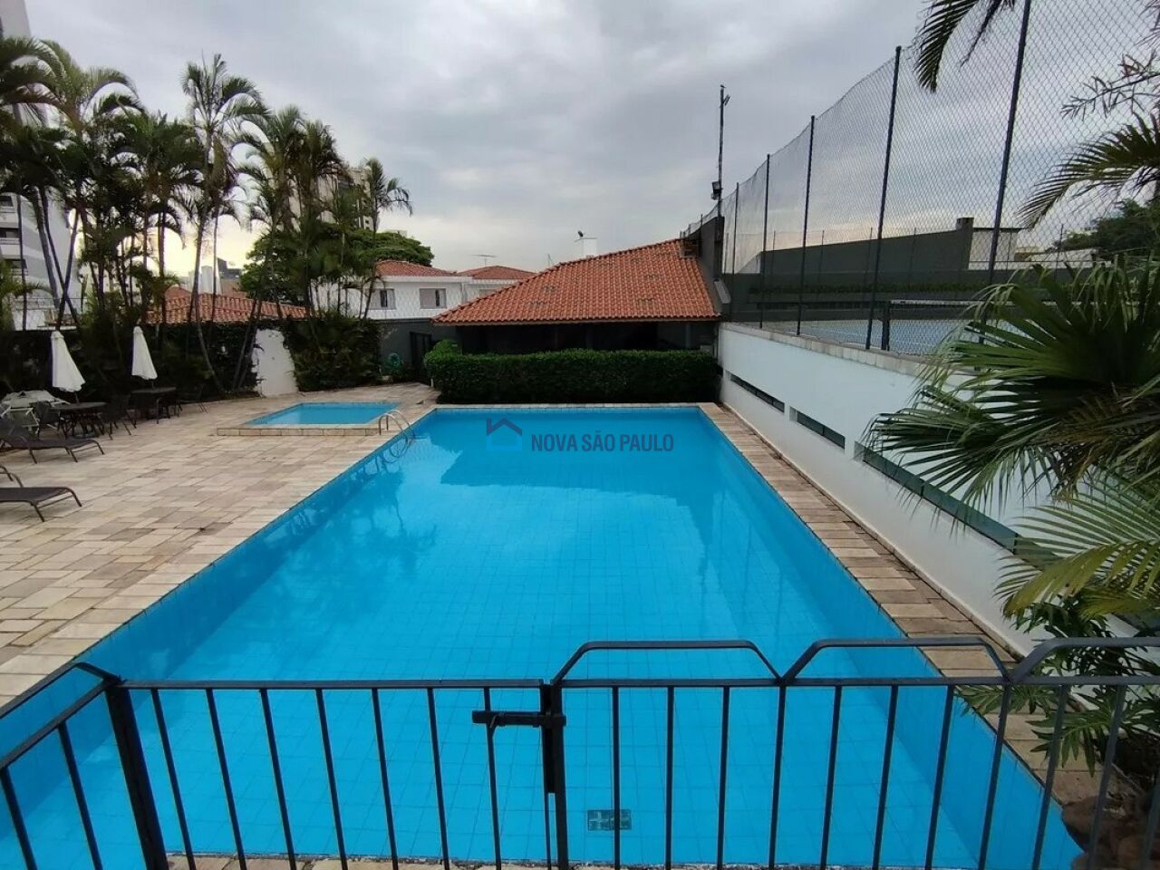 Foto 42 - MO17562