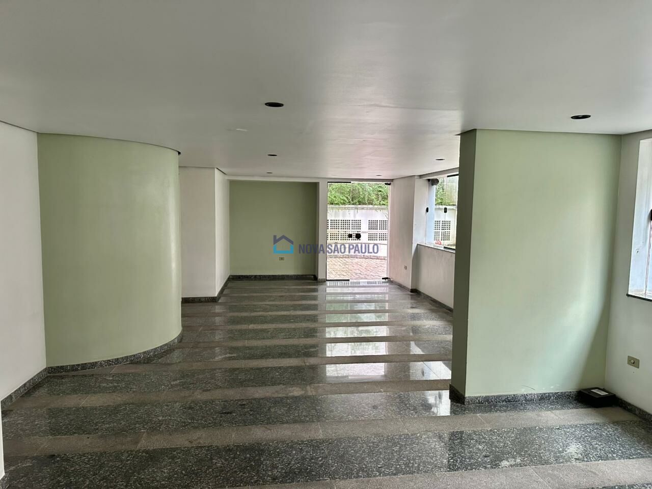 Foto 25 - MO17860