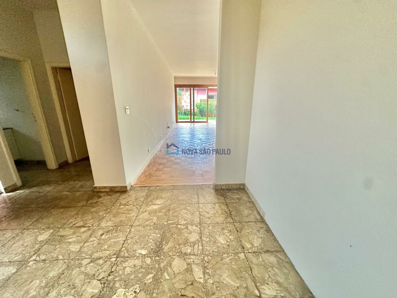 Foto 16 - MO18030