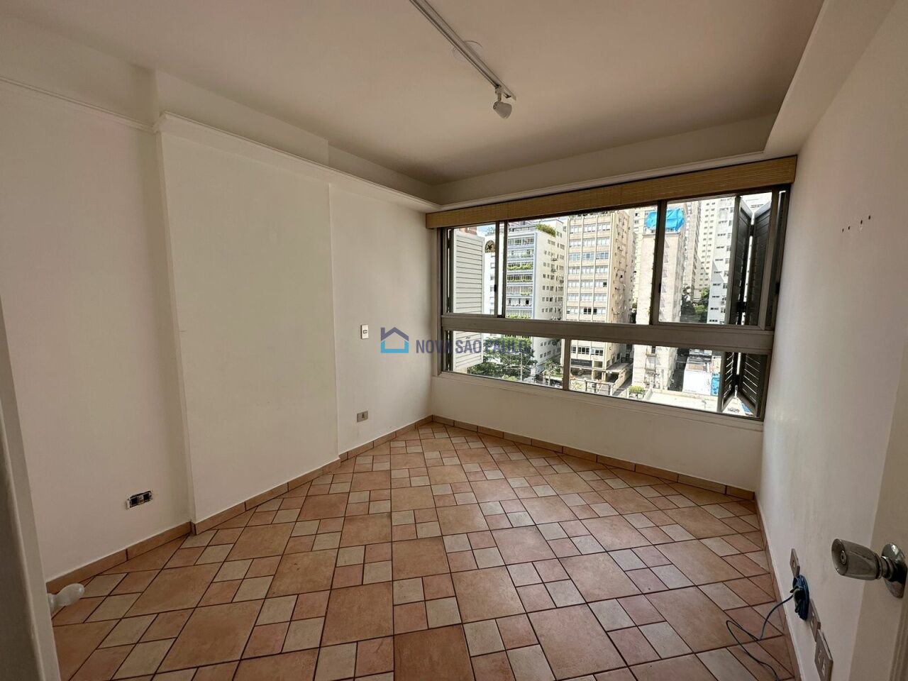 Foto 8 - MO18041