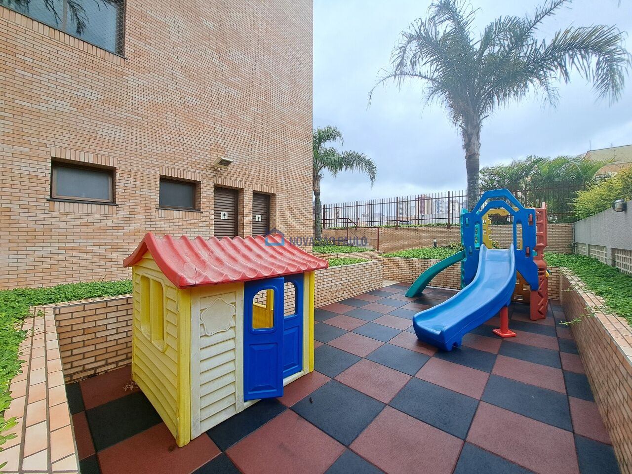 Foto 42 - MO18201