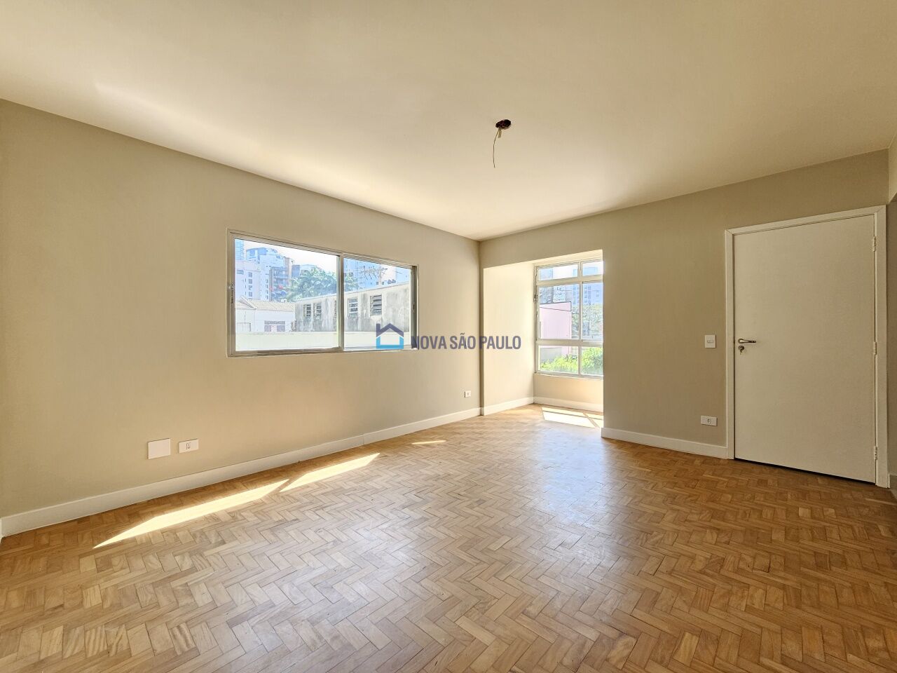 Foto 2 - MO9577