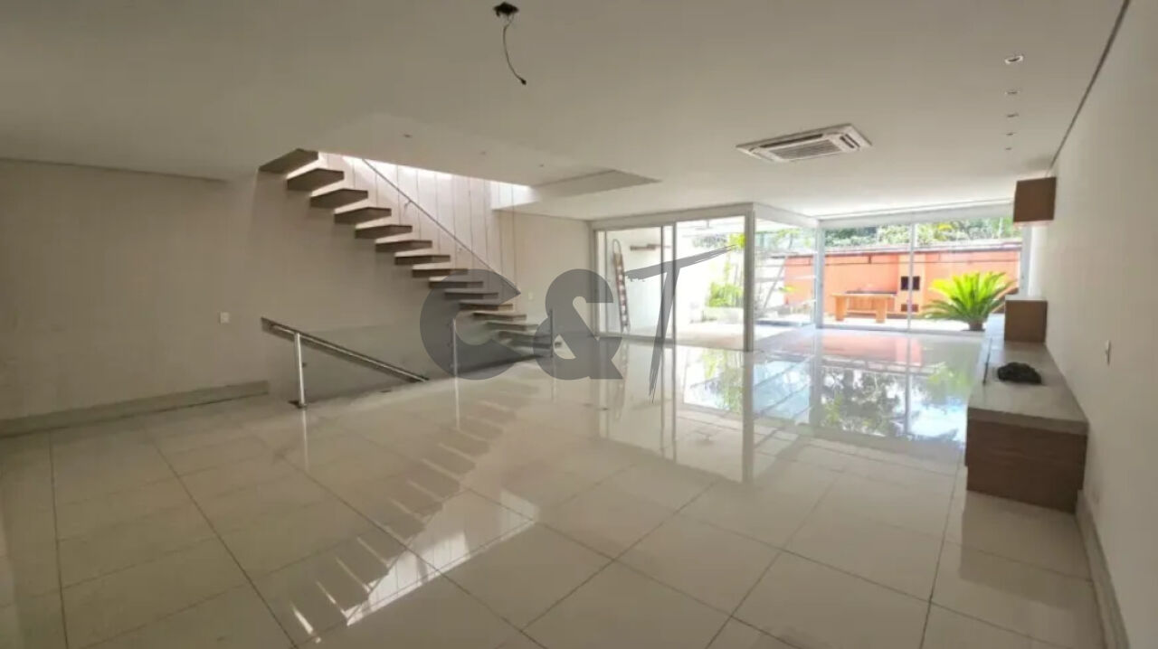 Casa de Condomínio para Locação - Campo Belo