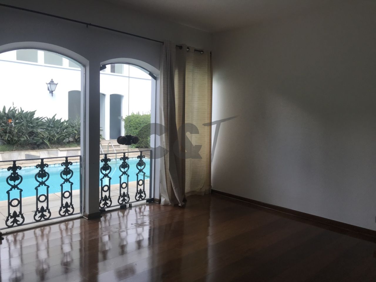Casa de Vila para Locação - Granja Julieta