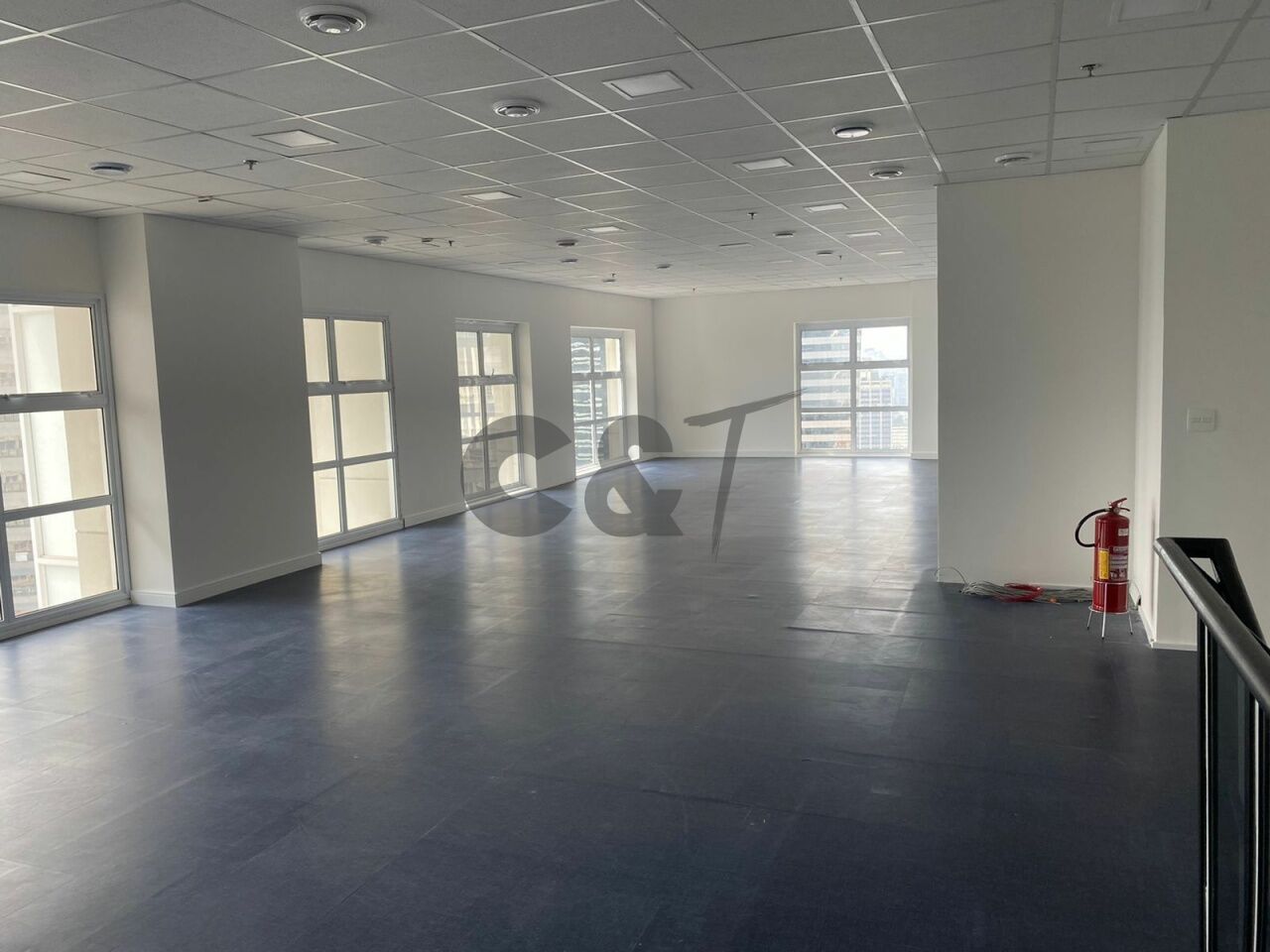 Conj. Comercial para Locação - Vila Cordeiro