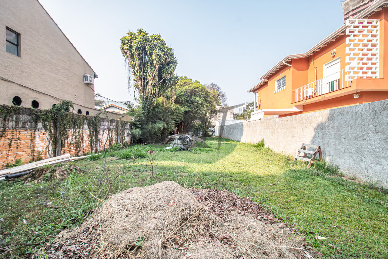 Terreno para Venda - Jardim Hípico