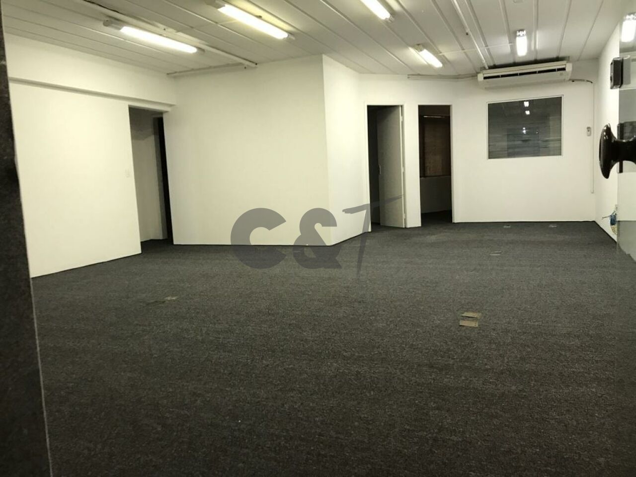 Conj. Comercial para Venda - Cidade Monções