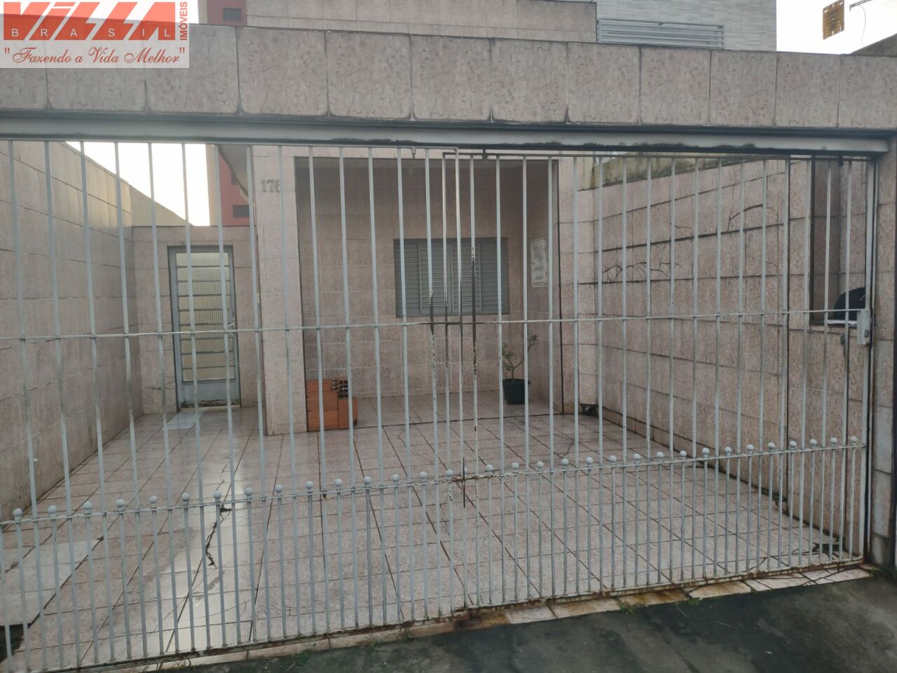 Casa Térrea para Venda - Vila Carrão
