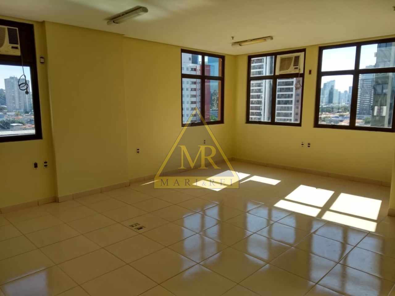 Conj. Comercial para Venda - Chácara Santo Antônio Zona Sul