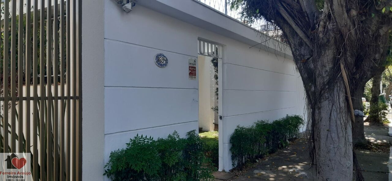 Casa Térrea para Venda - Moema