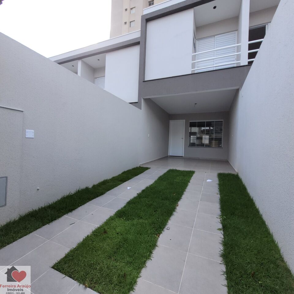 Sobrado para Venda - Vila Santa Catarina