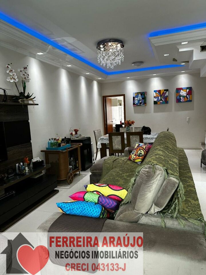 Casa de Vila para Venda - Jardim Santo Antoninho