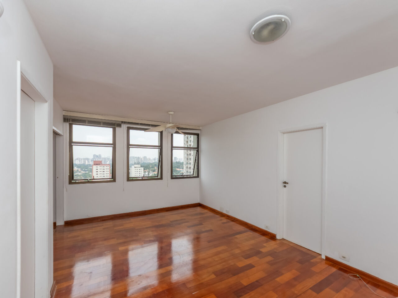 Apartamento para Venda - Vila Alexandria