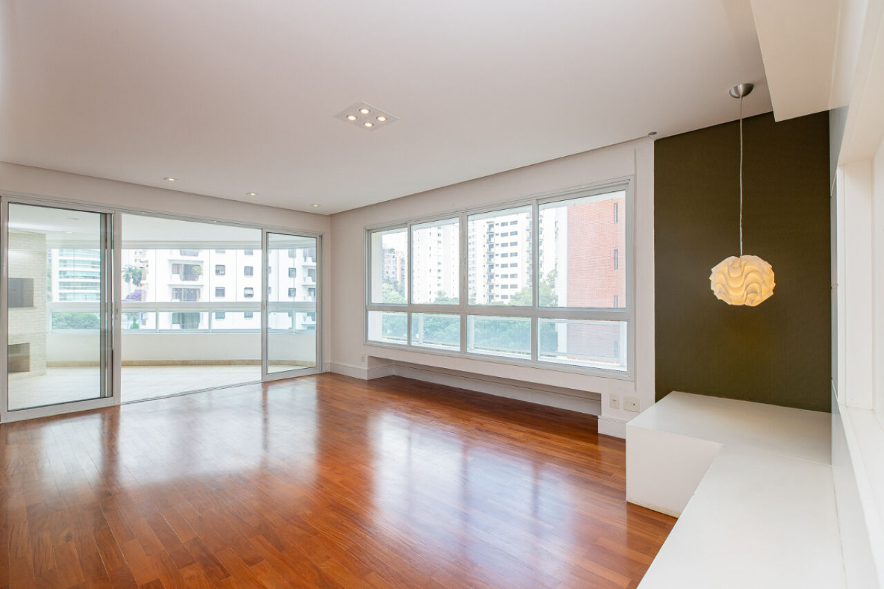 Apartamento para Venda - Moema