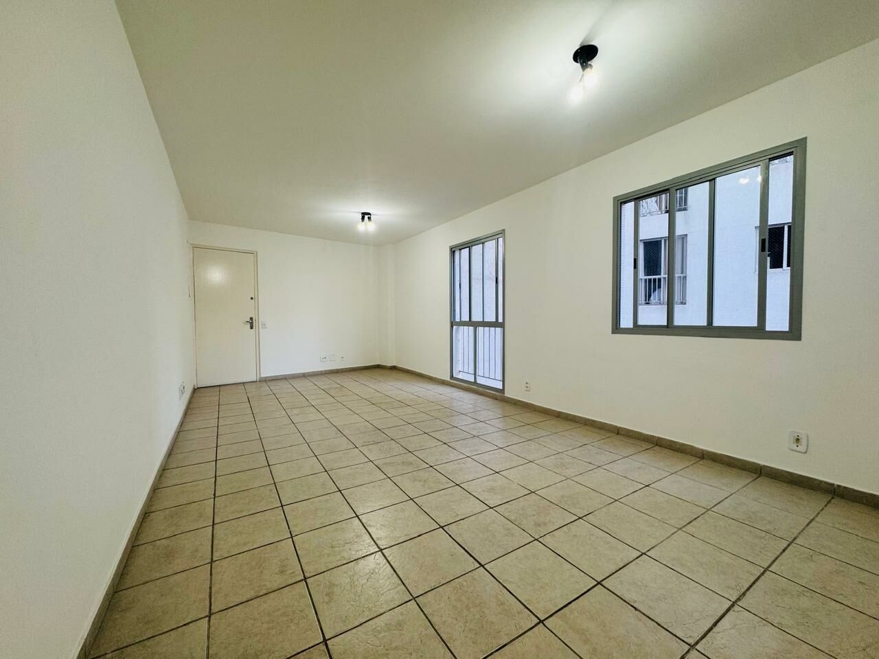 Apartamento para Venda - Vila Marari