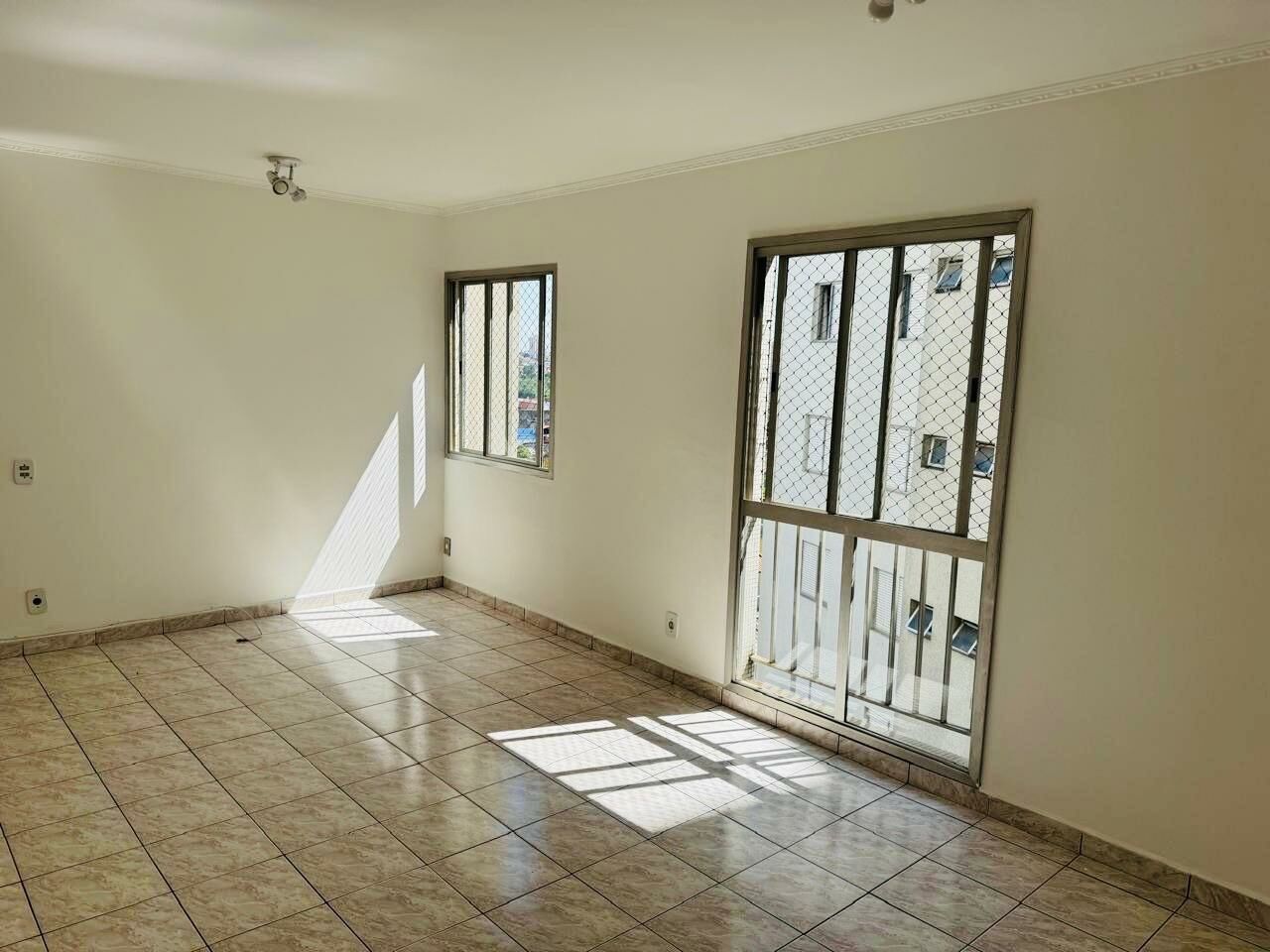 Apartamento para Venda - Vila Marari