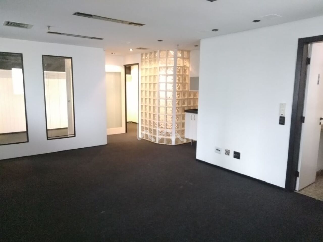 Conj. Comercial para Venda - CONSOLAÇÃO