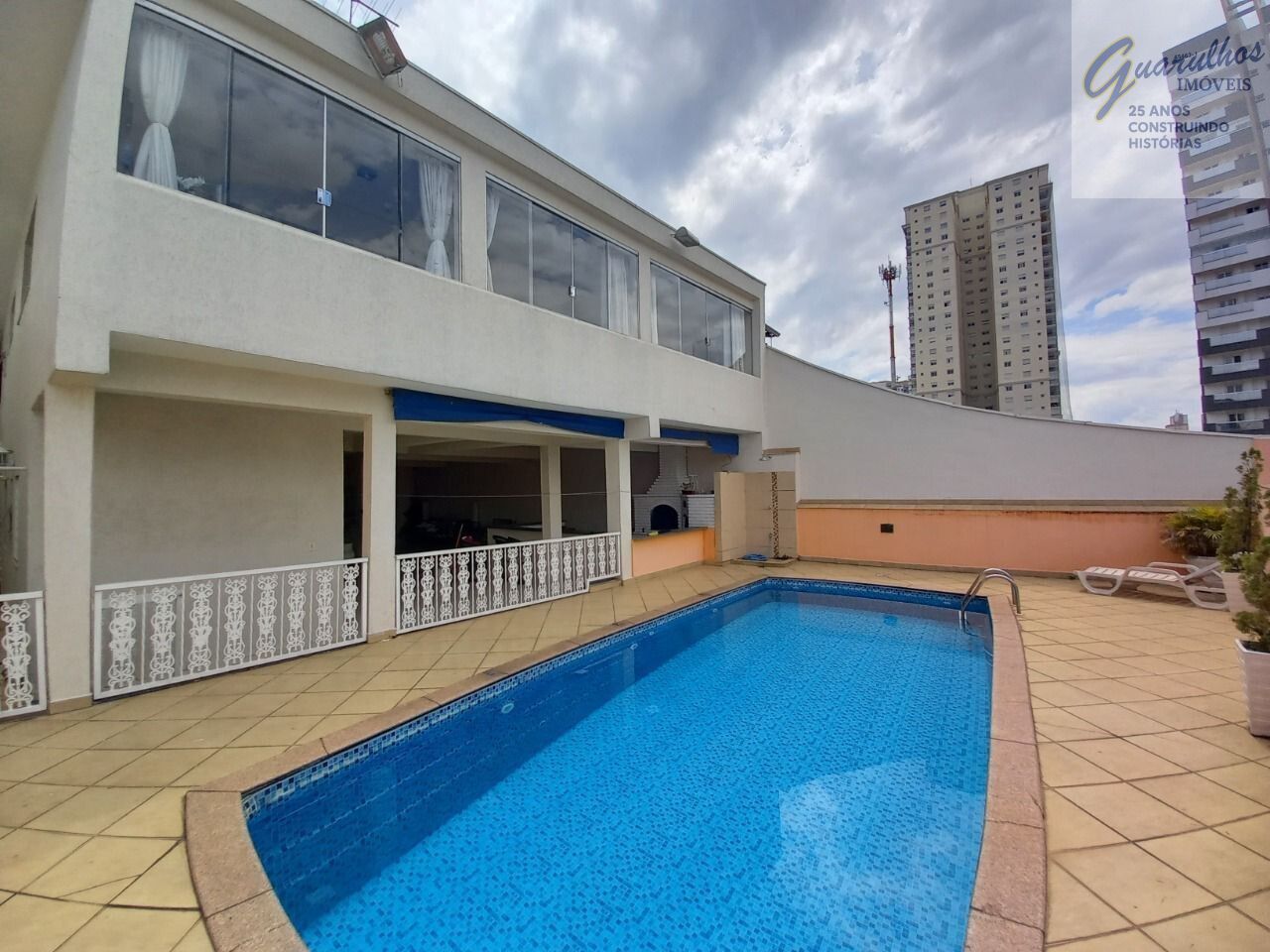 Casa para Venda - Vila Galvão