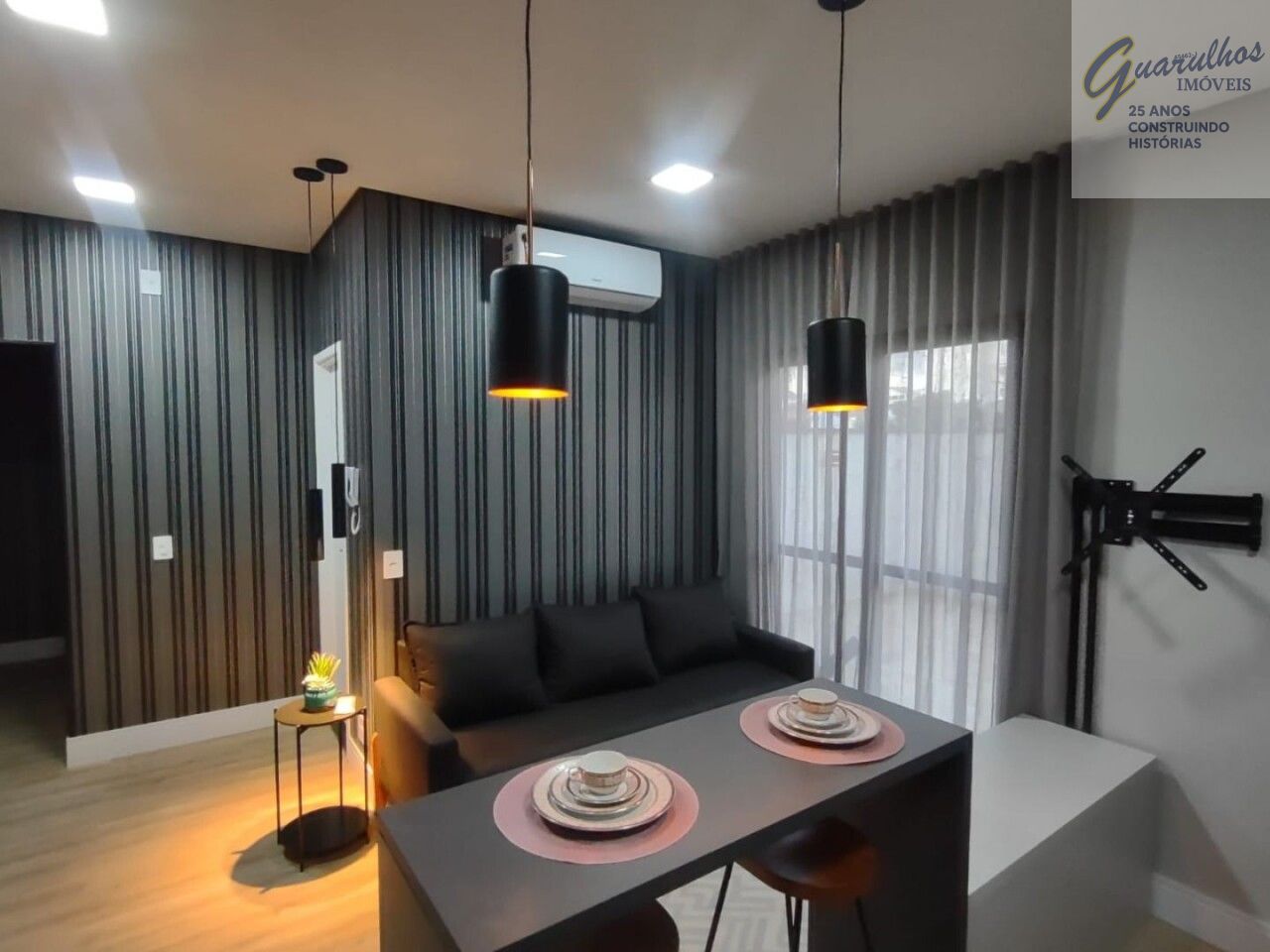 Apartamento para Venda - Vila Galvão