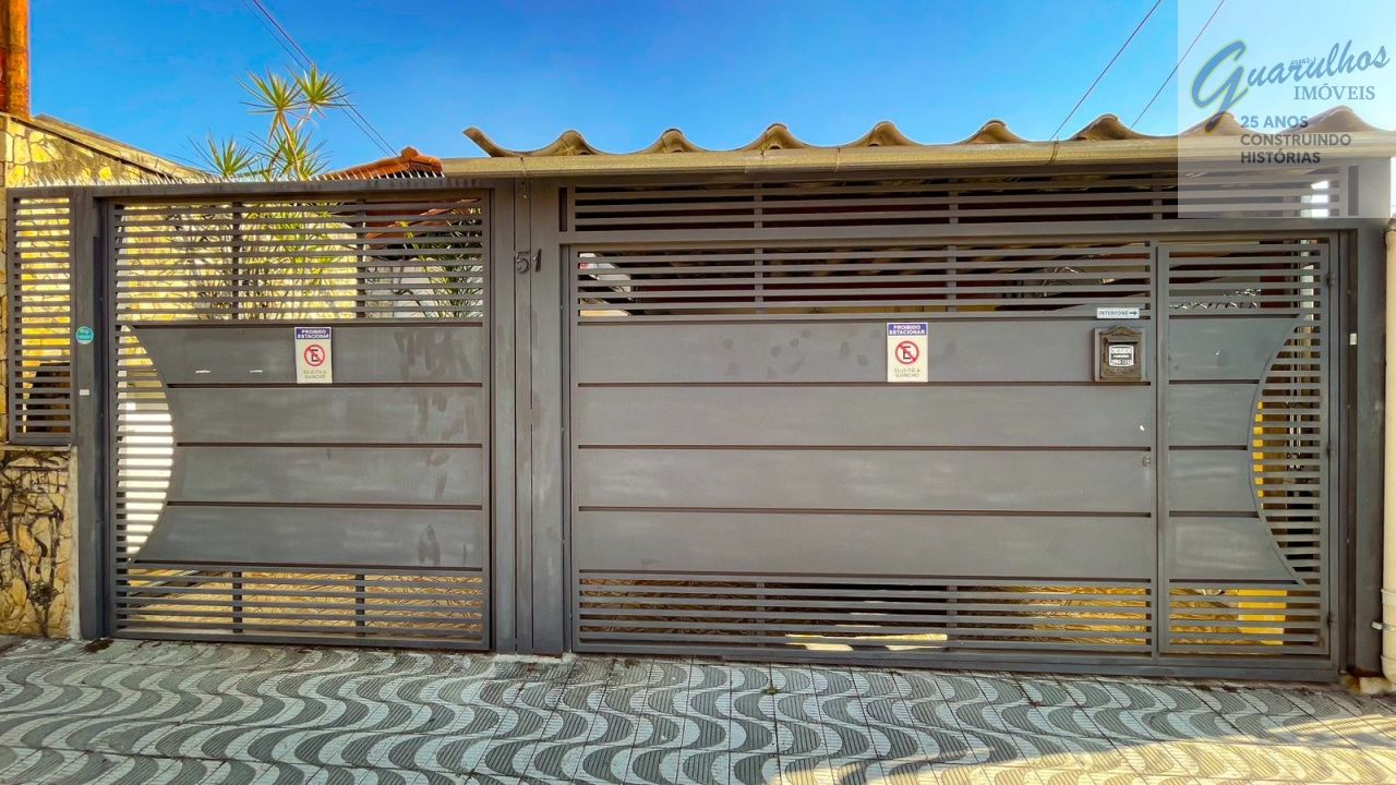 Casa Térrea para Venda - Vila Galvão