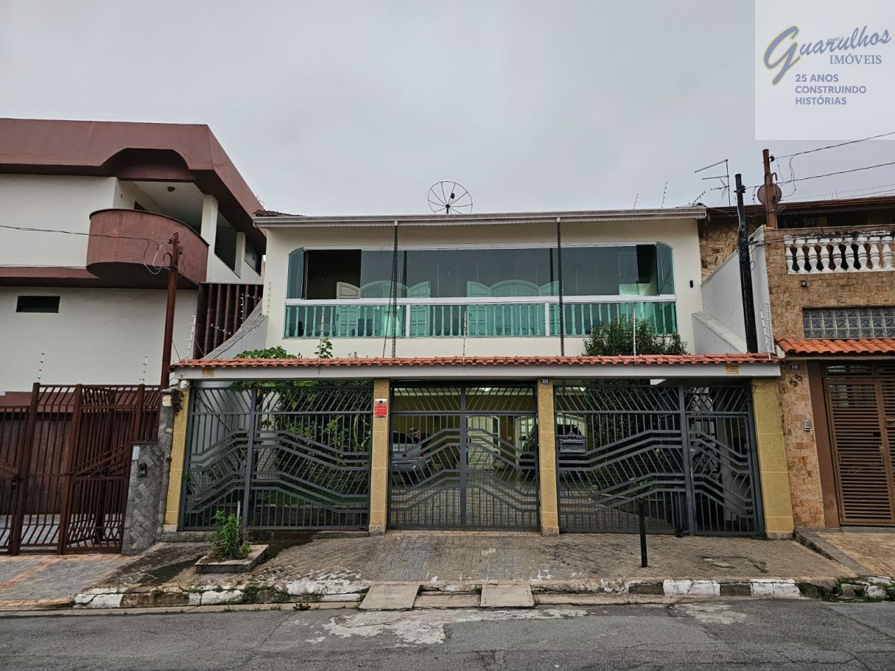 Sobrado para Venda - Jardim Santa Mena