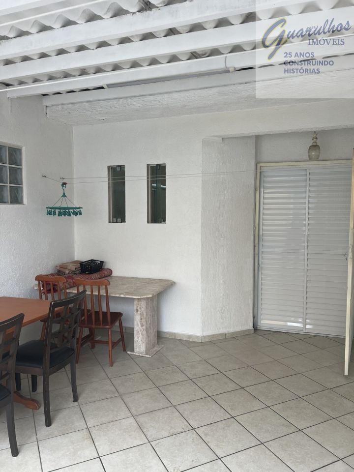 Sobrado para Venda - Vila Galvão